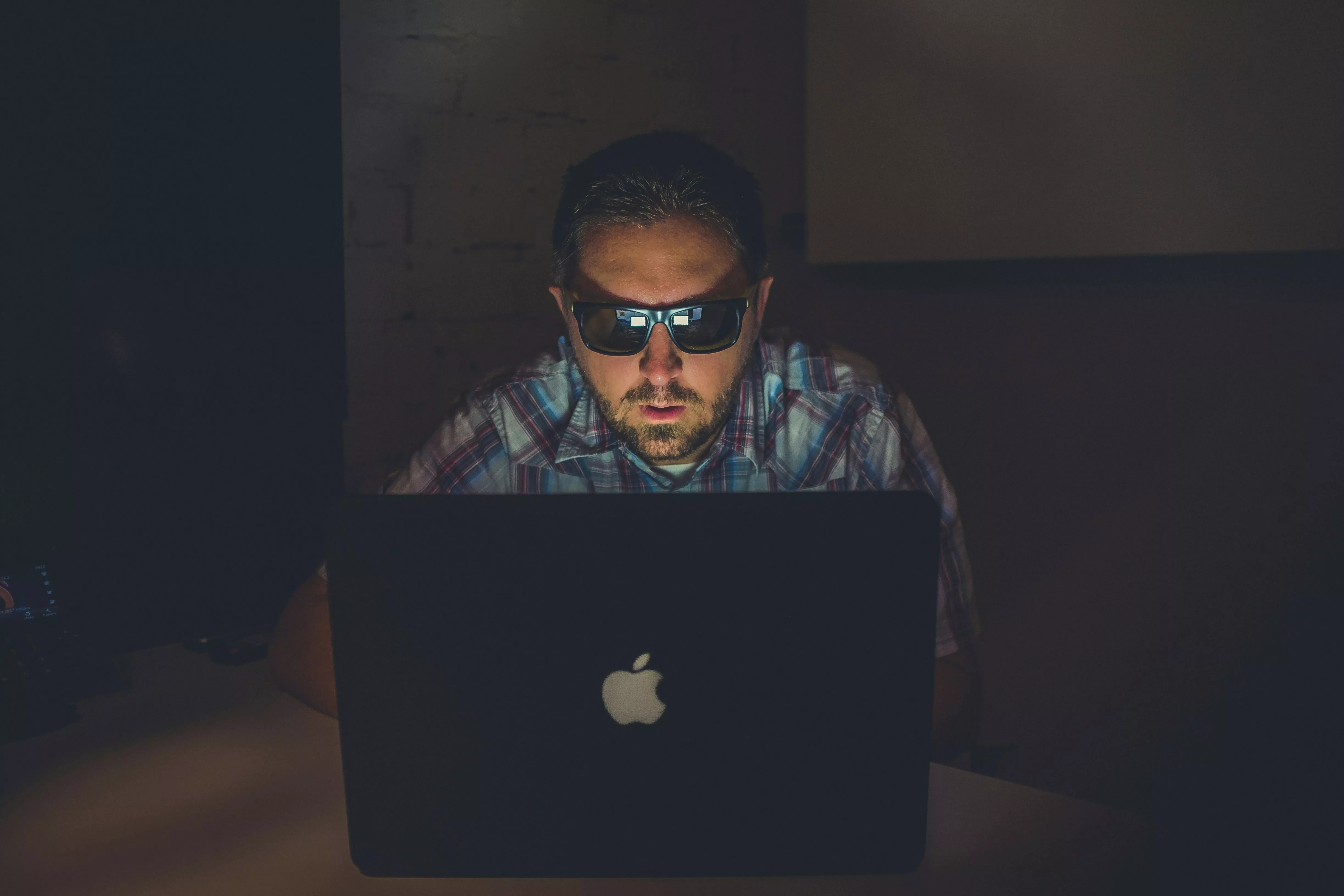 kenny-eliason-_Kmtj6UIlGo-unsplash